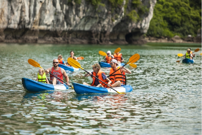 Kayaking in Halong bay vacation 